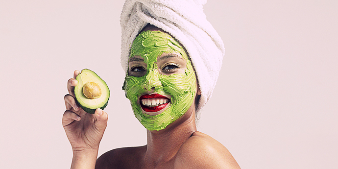 Segudang Manfaat Alpukat untuk Hilangkan Bekas Jerawat!