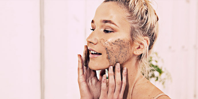 5 Scrub yang Bisa Kamu Buat Sendiri Demi Menghilangkan Bekas Jerawat